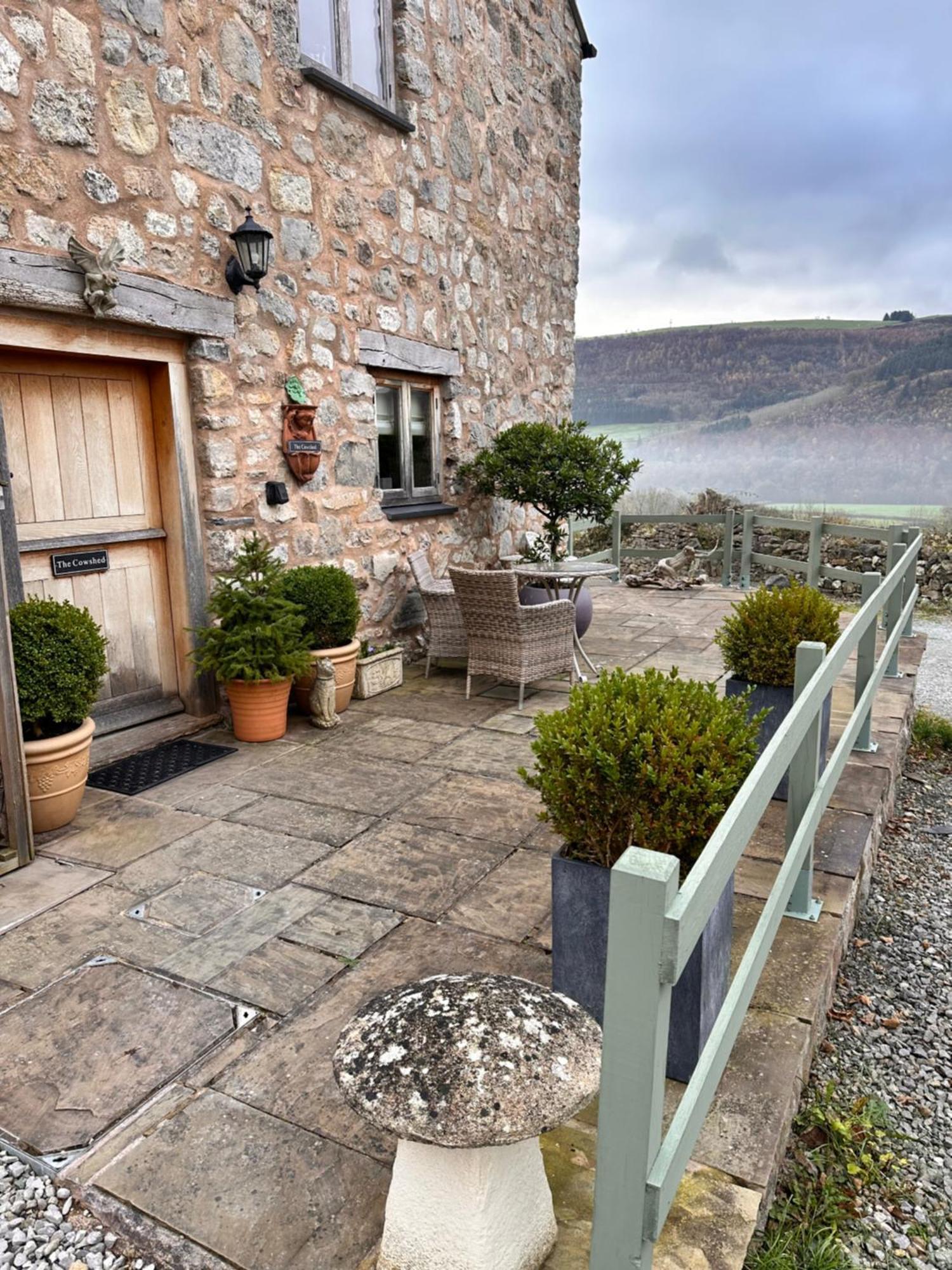 The Cowshed Bed & Breakfast Llangollen Ngoại thất bức ảnh