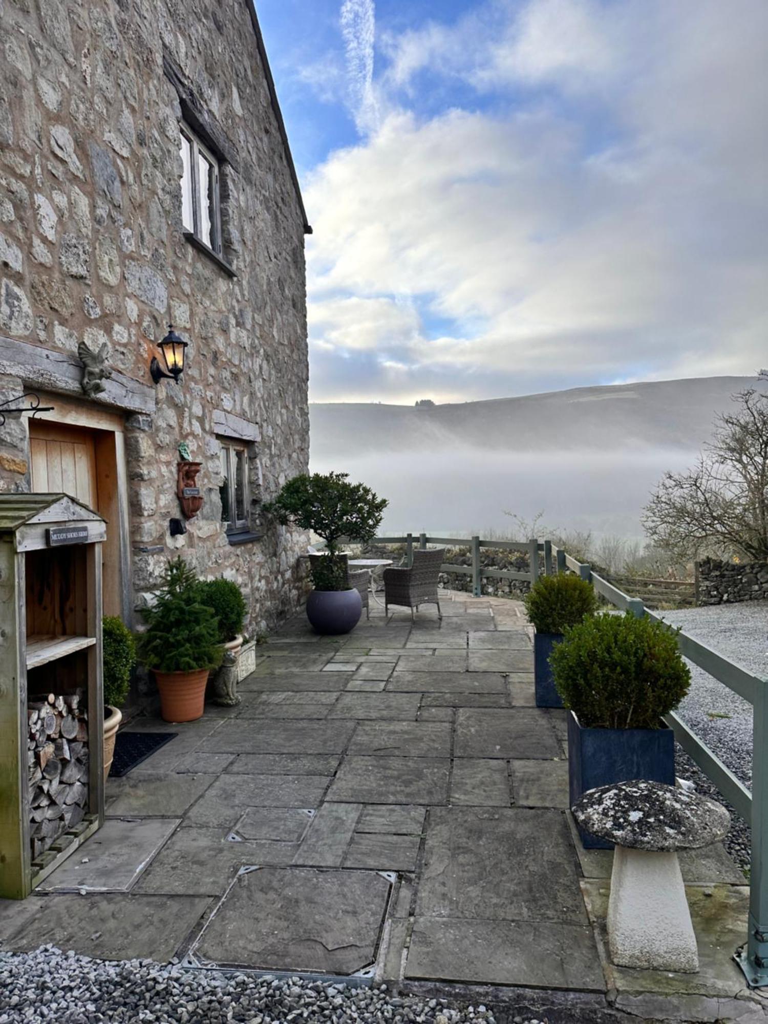 The Cowshed Bed & Breakfast Llangollen Ngoại thất bức ảnh